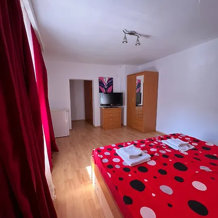 Apartament Laguna בית הארחה