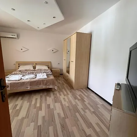 Apartament Laguna בית הארחה *